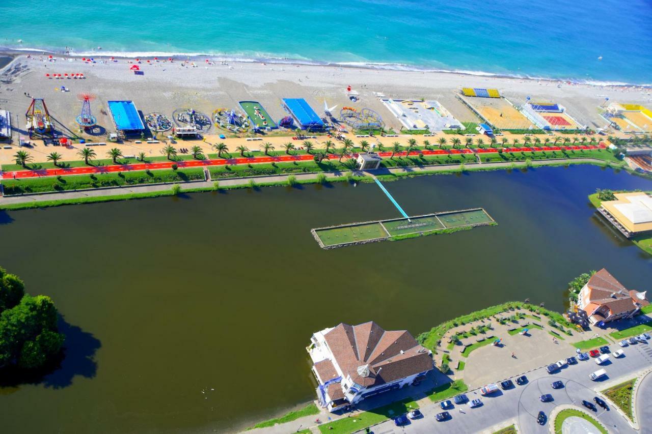 Апарт отель Комплекс Sea View From The Батуми Экстерьер фото